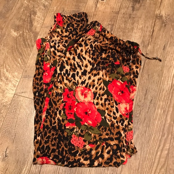 Boho Leopard Floral Print Pant by Volcom - Picture 5 of 7